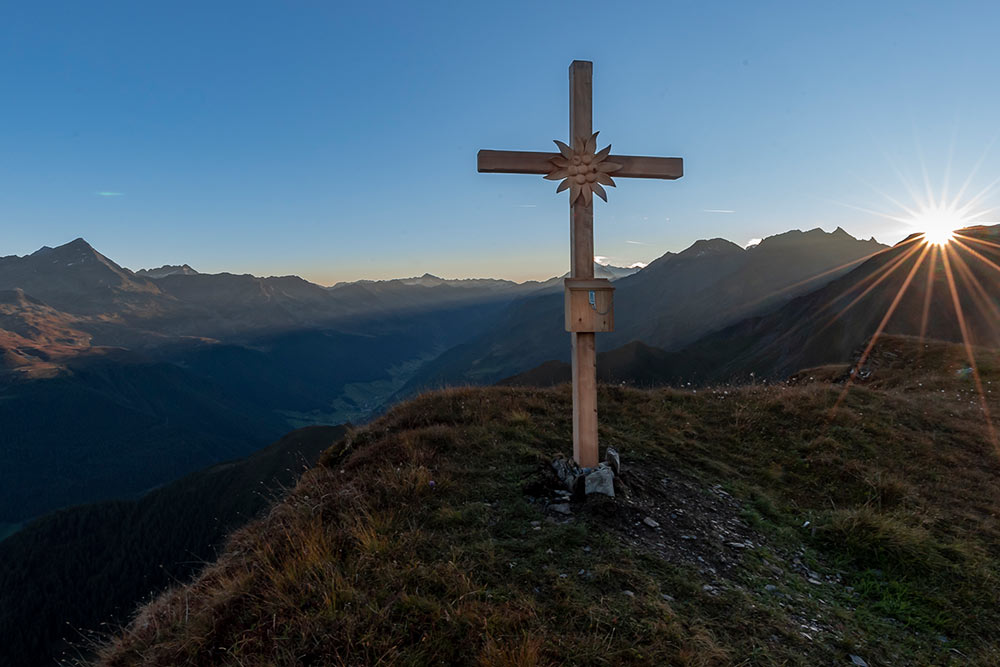 wanderurlaub-sommer-hiking-holidays-vacanze-escursionistiche wanderurlaub-sommer-hiking-holidays-vacanze-escursionistiche